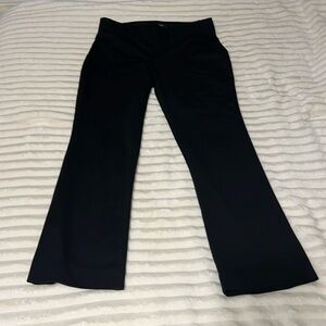 Simply Vera Wang Large bootcut pants with no pockets. Great for the office.